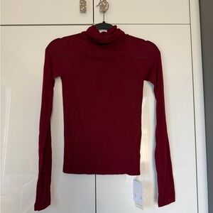 Commense Red Turtleneck Top
